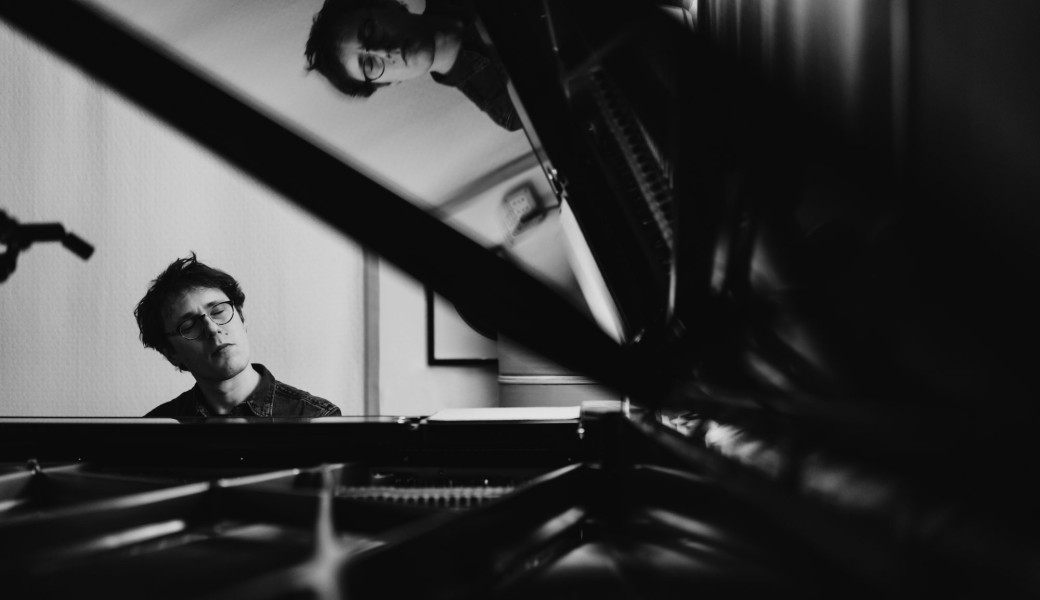michel-reis-piano-solo-for-a-better-tomorrow
